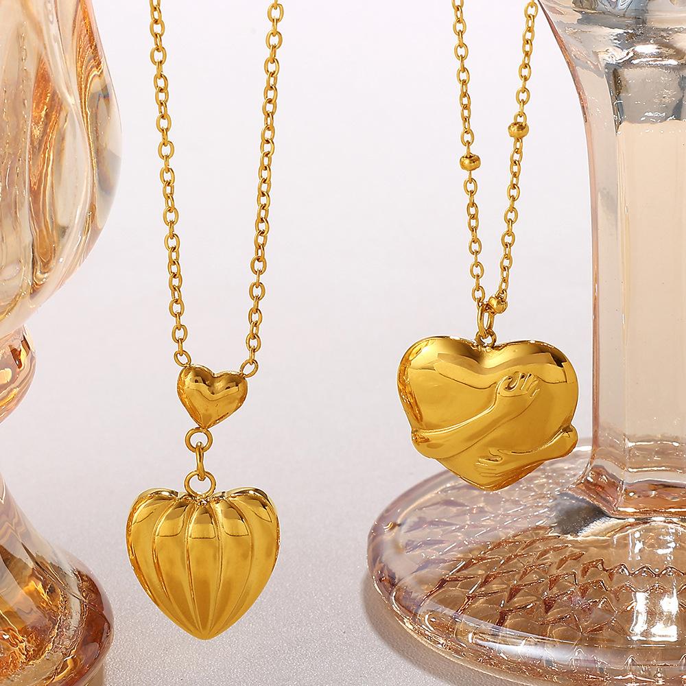 Love Photo Frame Necklace Lettering Mom Heart Pendant Light Luxury Fashion Versatile Necklace Women