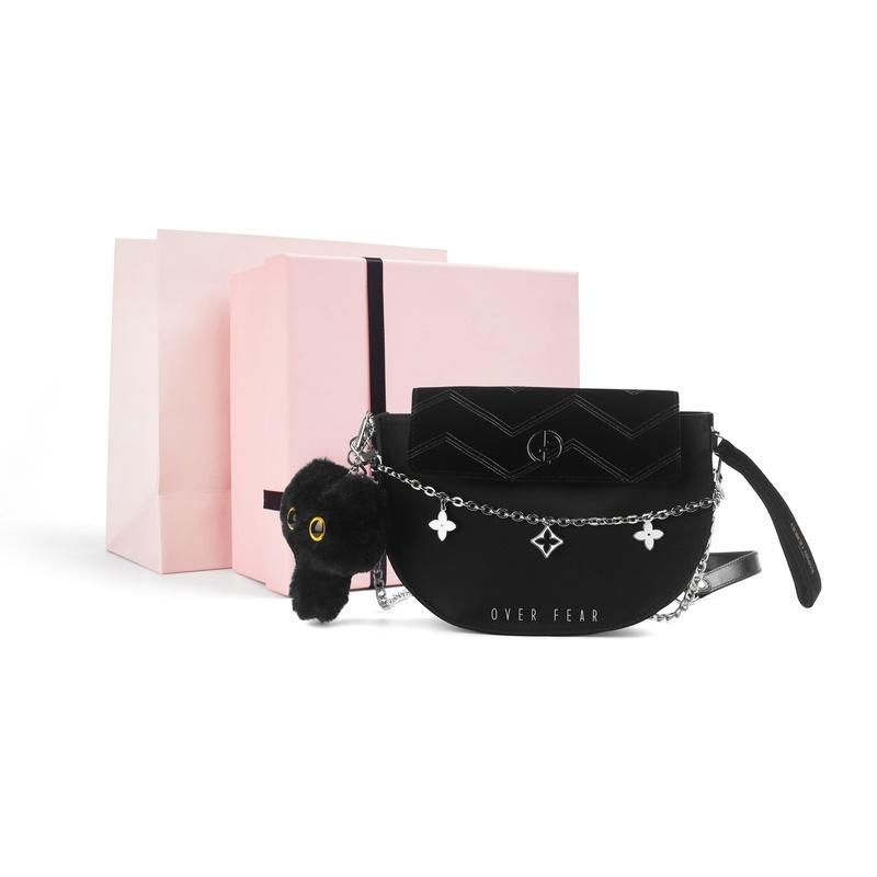 Armani Cosmetic bag/toiletry bag [Customized Bag] Xiaohua Fearless Meow Sa, Exquisite, Cute, Cute, Cool, Sweet, Dating Fearless Meow Sa Gift Box чёрный
