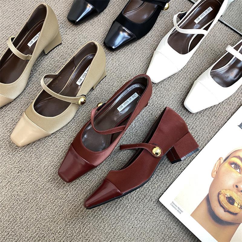 2025 Spring and Autumn New Fashion Versatile French Retro Velcro Mary Jane Shoes Women's Middle Heel Single Shoes Square Head
