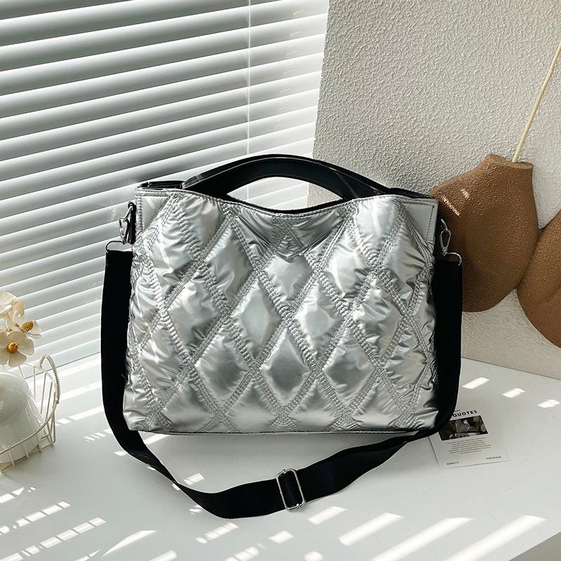 Quilted Tote Bag for Women Soft Puffer Bag Lightweight Trendy Crossbody Bags Purse with Lg Shoulder Strap Puffer Handbag серебряный