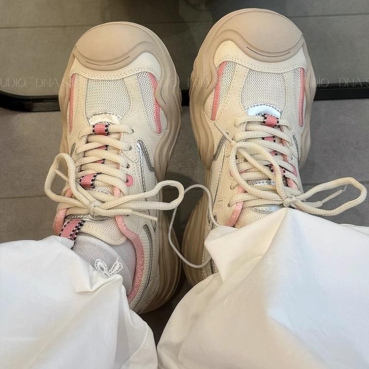 Thick-soled casual breathable mesh sneakers women's 2025 new summer comfortable outdoor hiking shoes travel board shoes women