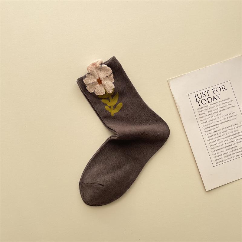 

3D Flocked Flower Mid-Calf Tulip Ruffle Socks - Japanese INS Style, Casual Breathable Cotton for Spring and Autumn One Size темно-сірий