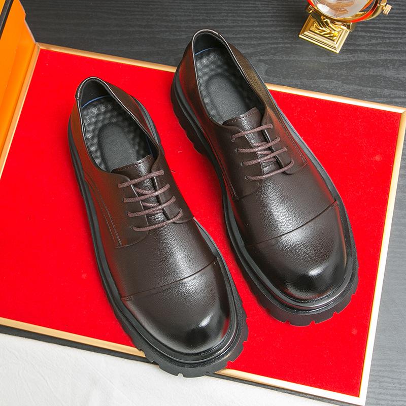 

Новые кожаные туфли, деловые туфли, мужские туфли, британские туфли из глянцевой кожи, увеличивающие рост, повседневные туфли на платформе, лоферы с бахромой 45