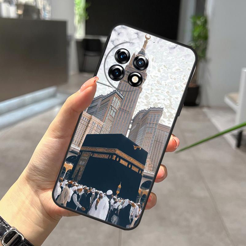 Islamic Muslim Pilgrims In Mecca Case For OnePlus Nord CE 5 2 3 4 Lite N20 N30 OnePlus 15 13 12 R 11 10 9 Pro 8T 10T 10R Cover