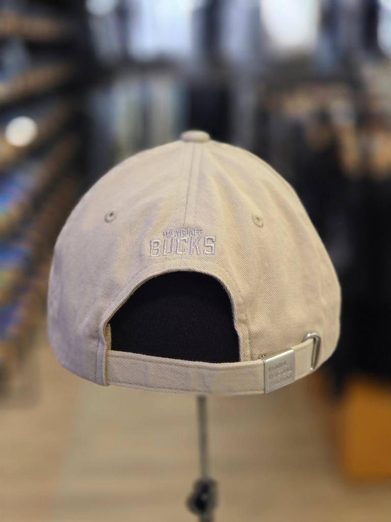 NBA Unisex Milwaukee Bucks Applique Washed Soft Ball Cap N255AP282P (83)