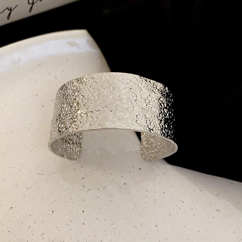 Minimalist Metal Grid Bracelet - European & American Fashion Niche, High-end Style Hand Jewelry