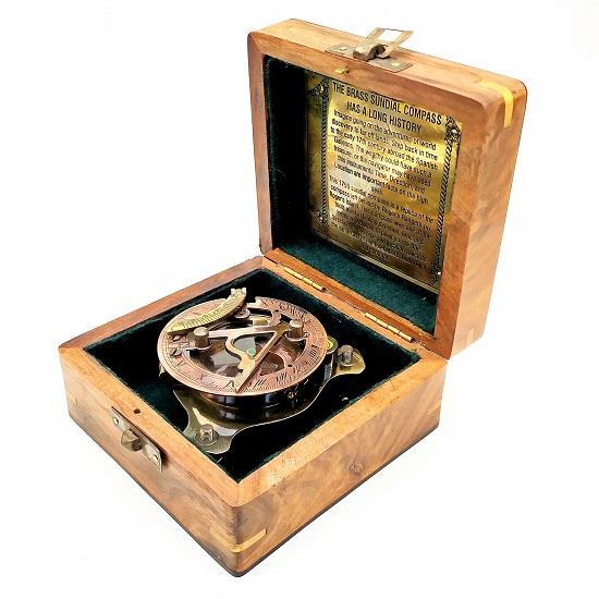 Boussole Cadran Solaire Vintage En Laiton - Décoration Marine WEST London - Boîte Cadeau En Bois