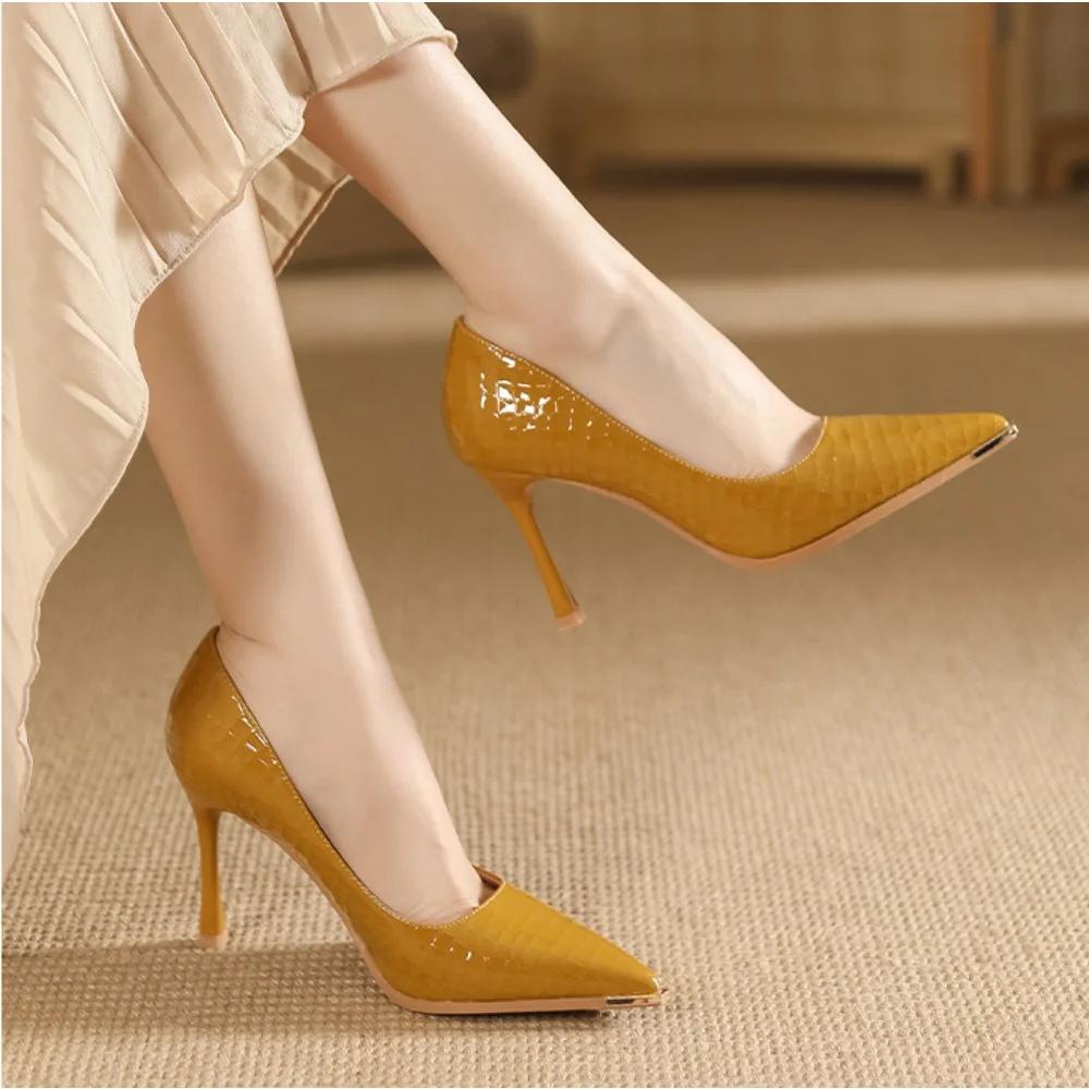 Fashion Women's High-heeled New with Stone Patterned Patent Leather Heels Women Pointed Toes Solid Color Widened Versized Womens Shoes