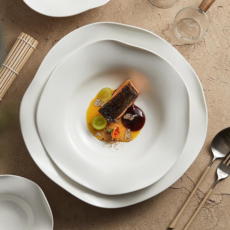 Ceramic Straw Hat Dish Irregular Salad Dish Soup Dish Special Tableware White Artistic Conception Dish.
