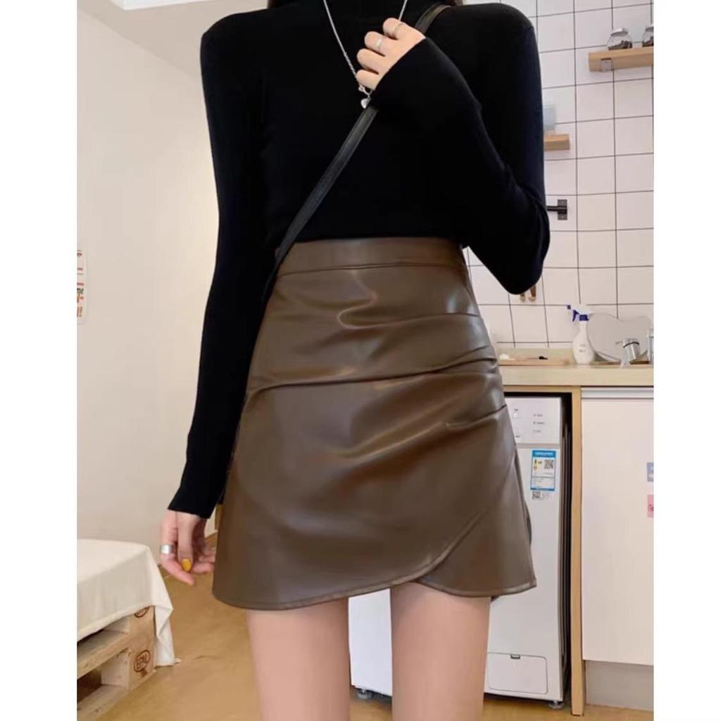 Women's High-Waist Black Pleated Leather Mini Skirt - Plus Size, A-Line, Anti-Exposure, Perfect for Spring/Autumn