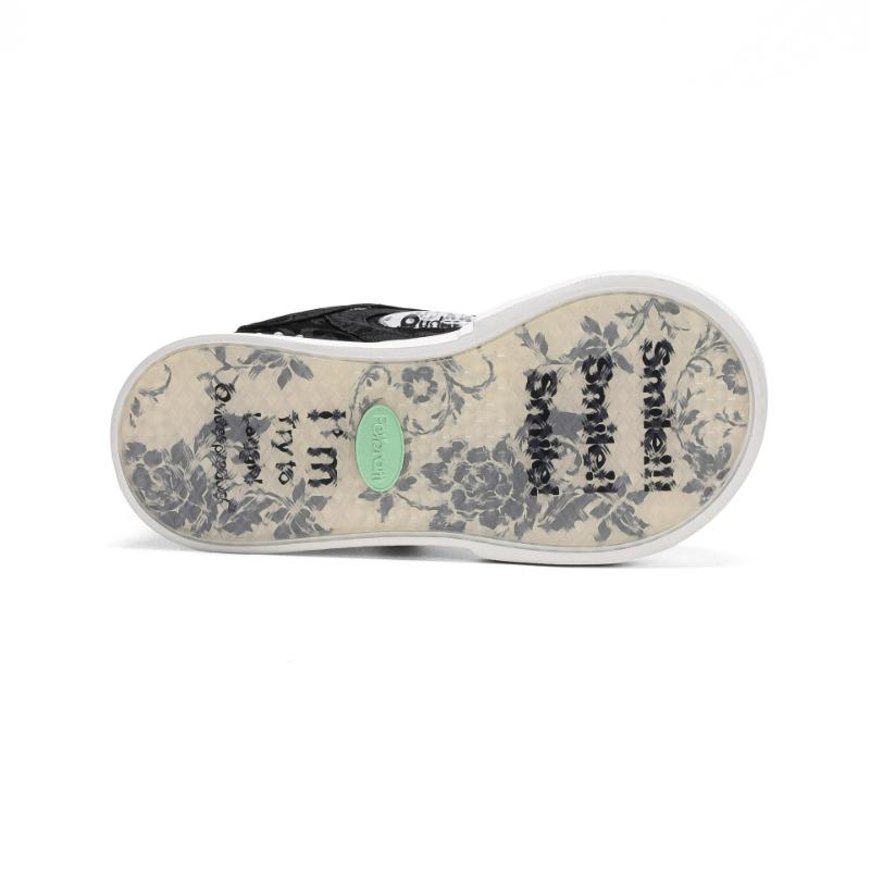 Silk pattern open smile canvas shoes new women's thick sole heightening big head board shoes low top round head casual shoes