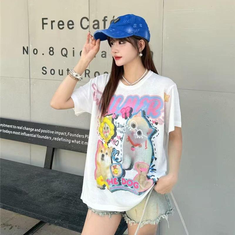 

Лето 2025 Милая мультяшная футболка с наушниками и кроликом для женщин – Свободная, Повседневная, С коротким рукавом, Плотной вязки. One Size (85-170 jin)