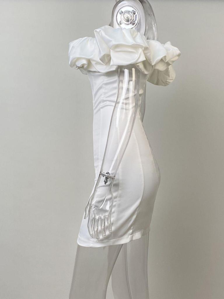 Elegant One-Shoulder Strapless Ruffle Dress with Waist-Hugging Fit and Hip-Wrapping Short Skirt