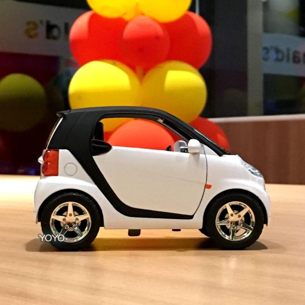 

1/32 SMART Miniature Metal Toy Pull Back Door Simulation Car Model Birthday Gift