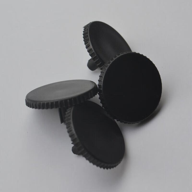 Three-Hole Punch Blade Pad