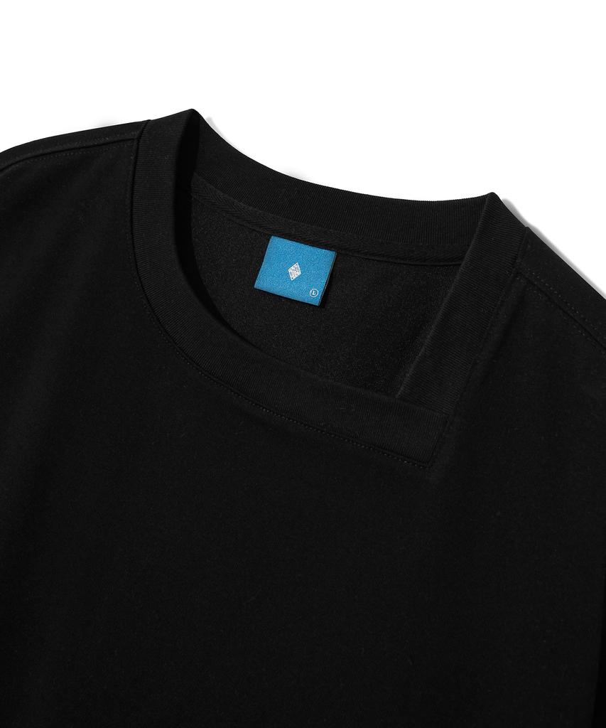 DIAMOND LAYLA Curved Neck Logo Short Sleeve T-Shirt T75 Black