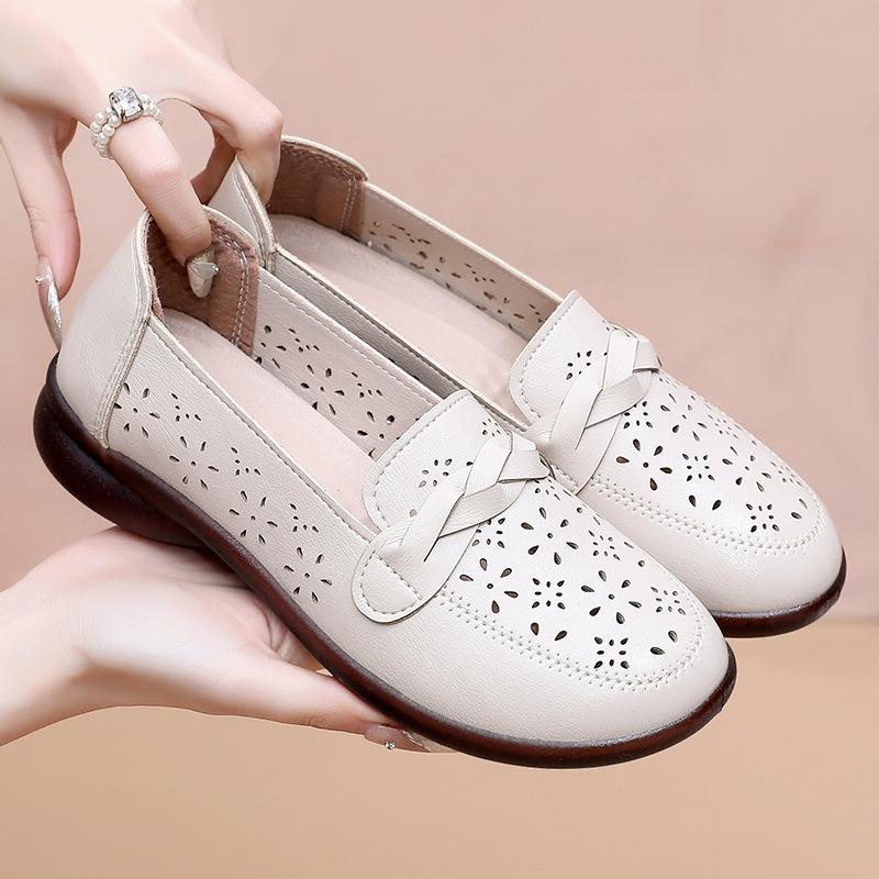 Soft-soled Shoes Sandals Baotou Flat-soled Elderly Women's Hole Shoes Single Shoes Non-slip Comfortable Women's Shoes Summer