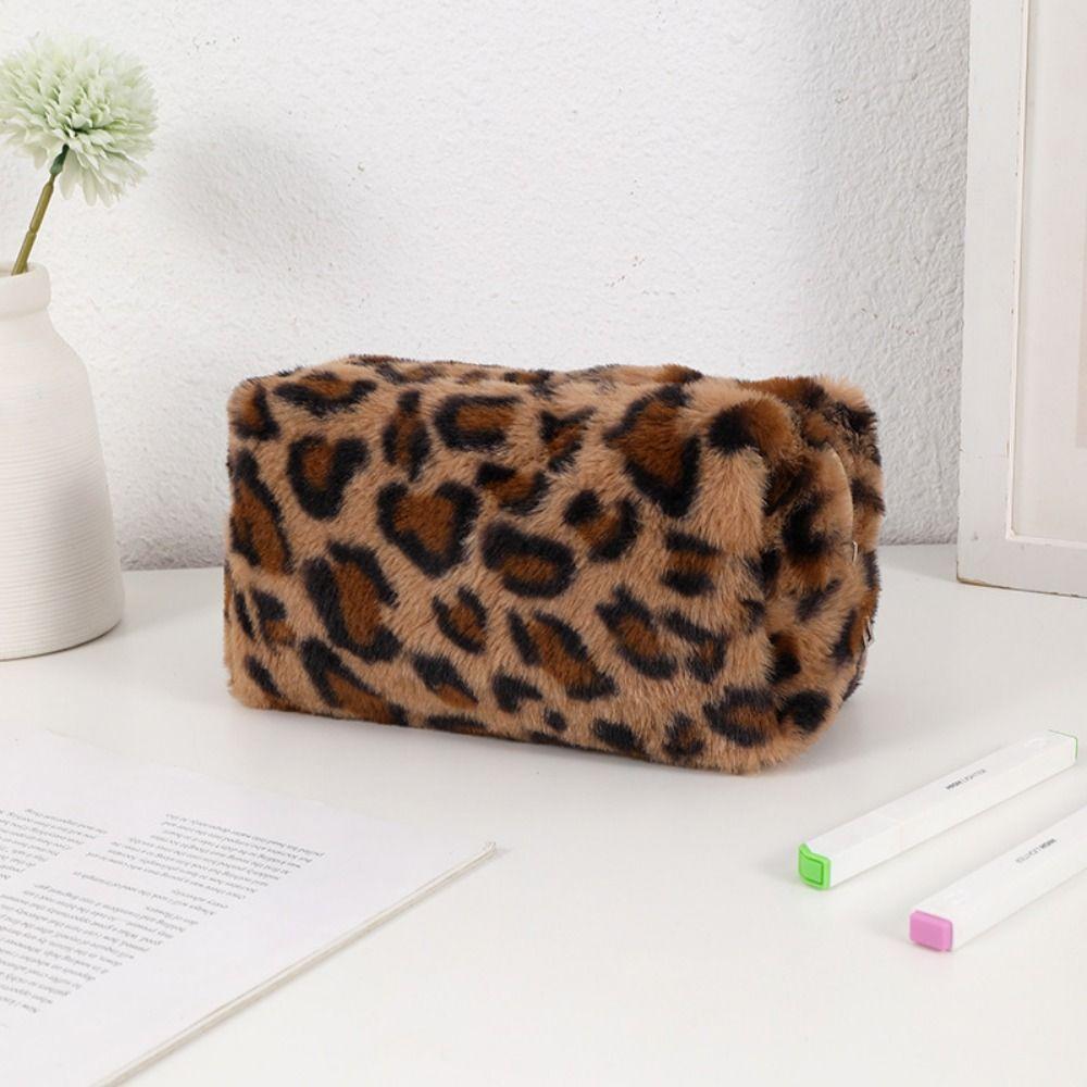 Large Capacity Women's Cosmetic Pouch Leopard Print Cosmetic Storage Organizer  Women
