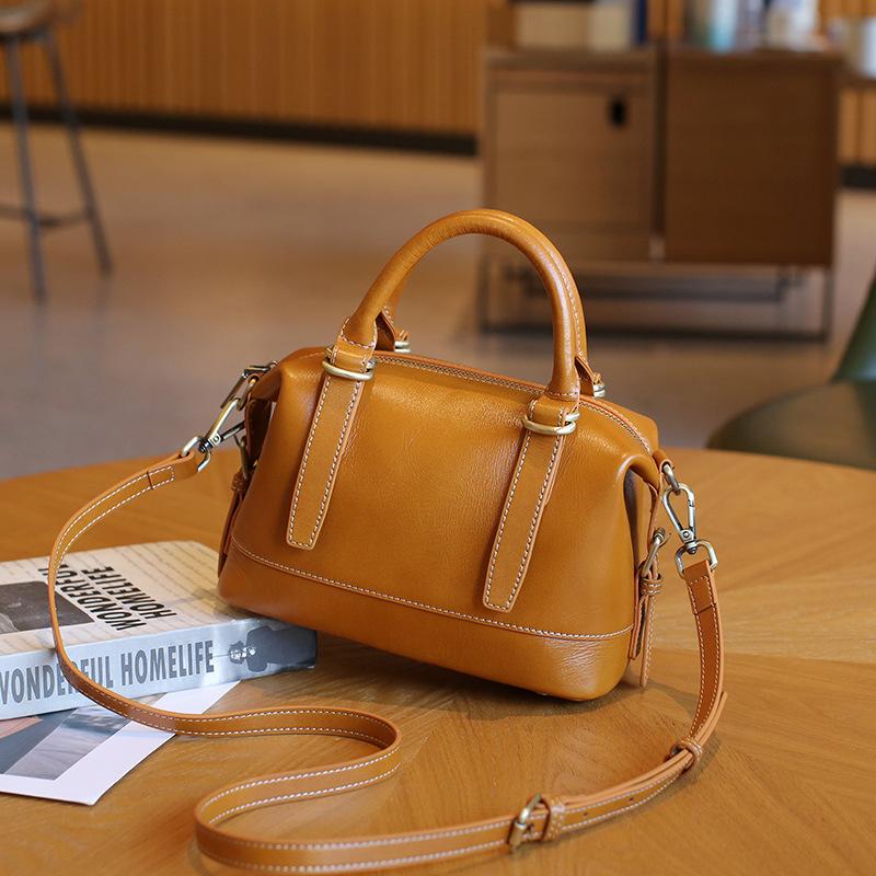First Layer Vegetable Tanned Cowhide Soft Leather Boston Bag Women'S Simple Fashion Trend Single Shoulder Crossbody Handbag Foreign Style