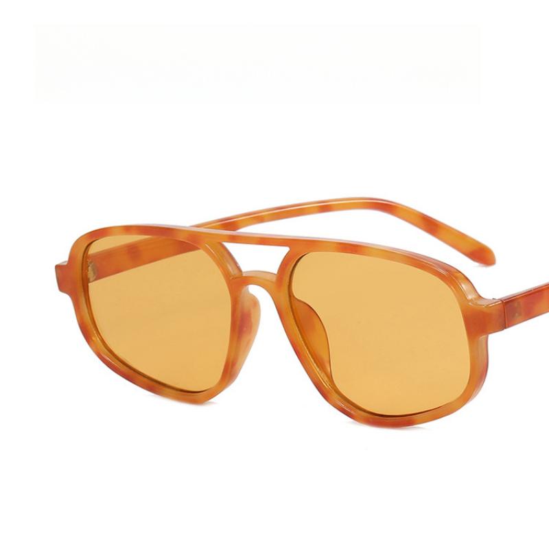 Double Beam Irregular Retro Style Ladies Fashion Sunglasses Spring Summer Bright Vacation Atmosphere Beach Accessories