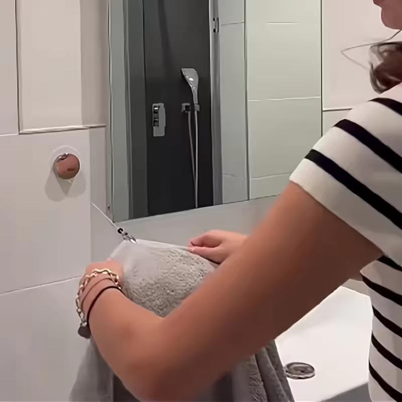 Automatický zatahovací držák na ručníky, Samolepicí nástěnný držák na ručníky bez vrtání, Automatické vracení se silnou svorkou