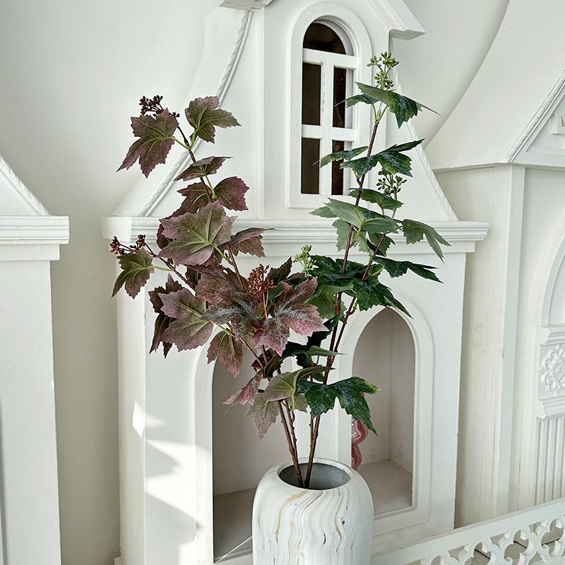 Leaf Maple Decoration With Silk Texture For Home Bedroom And Styling Event