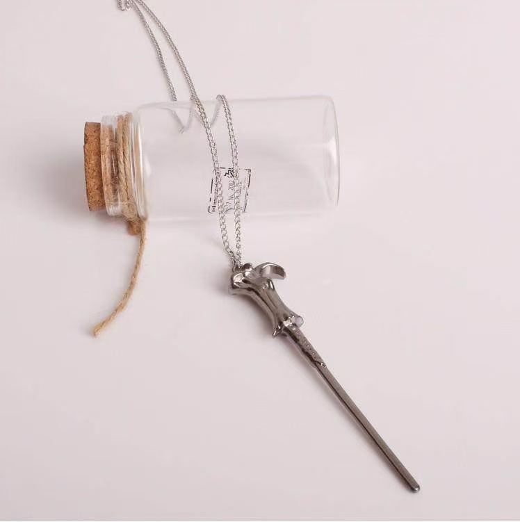 Funko Pop! Keychain Harry Potter Wizard Wand Collectible Key Ring Official Movie Style Mini Wand Pendant, Golden Snitch