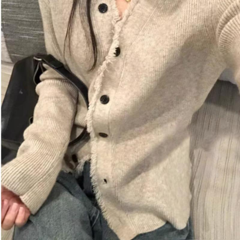 V-neck Knitted Base Cardigan Women's Spring and Autumn Sweater Jacket Slim Fit Chic Long Sleeved Top