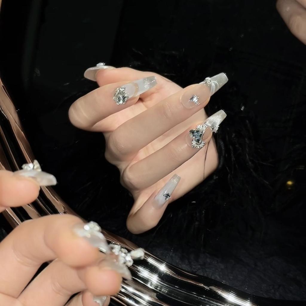 10pcs Glossy White Fake Nail Cat Eye Reusable Coffin Artificial Nail with Crystal for Women and Girls Nail Decoration