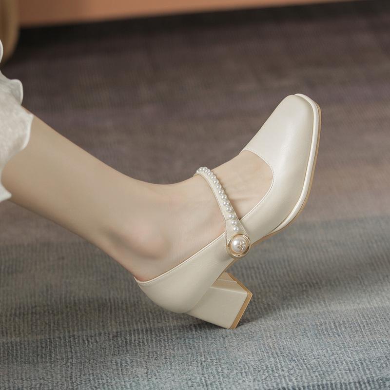 High heels women's 2025 new spring and autumn Hong Kong style with skirt cheongsam retro medium thick heel single shoes French Mary Jane women's shoes