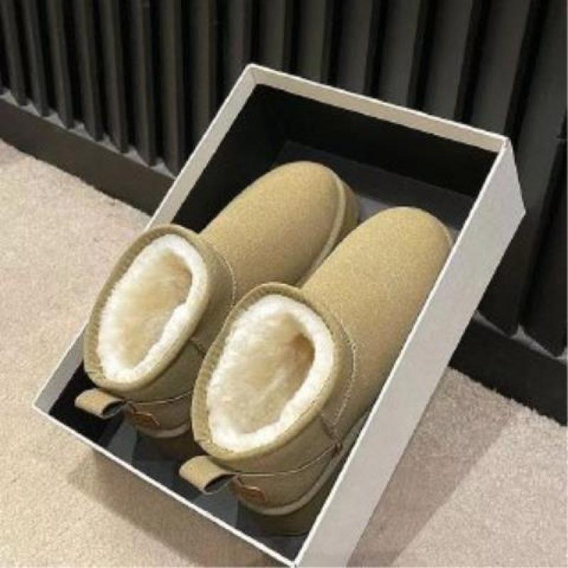 

Snow boots 2025 new winter warm and velvet one-pedal cotton shoes women s thick soles thickened northern cotton shoes comfortable 40