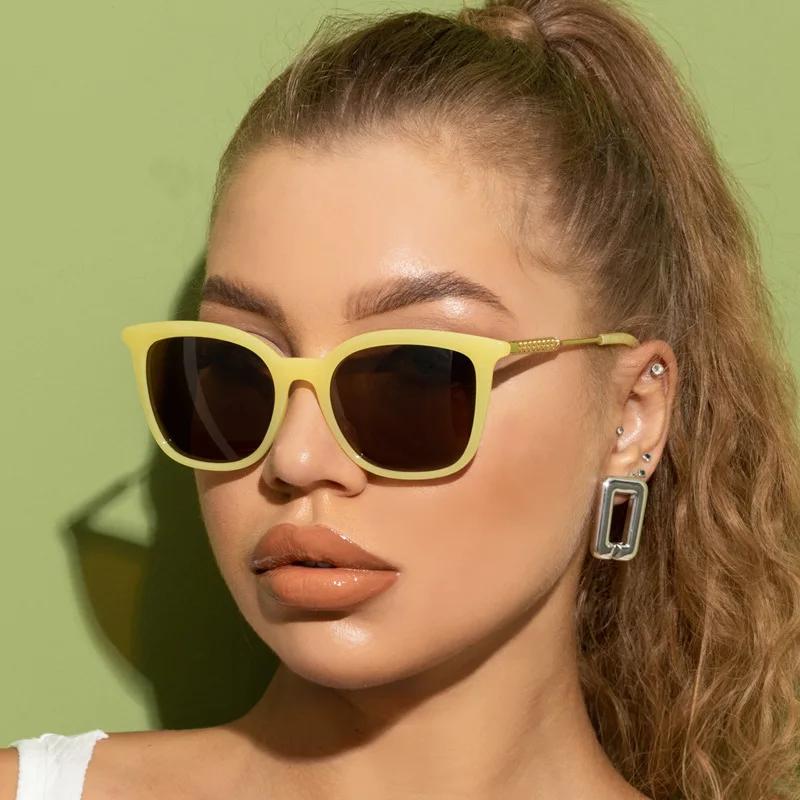 Nuovi Occhiali da Sole Metallici Vuoti Donna Lenti Grandi Occhiali da Sole Uomo Tendenza Occhiali Retro Vintage Protezione Solare UV400 Occhiali