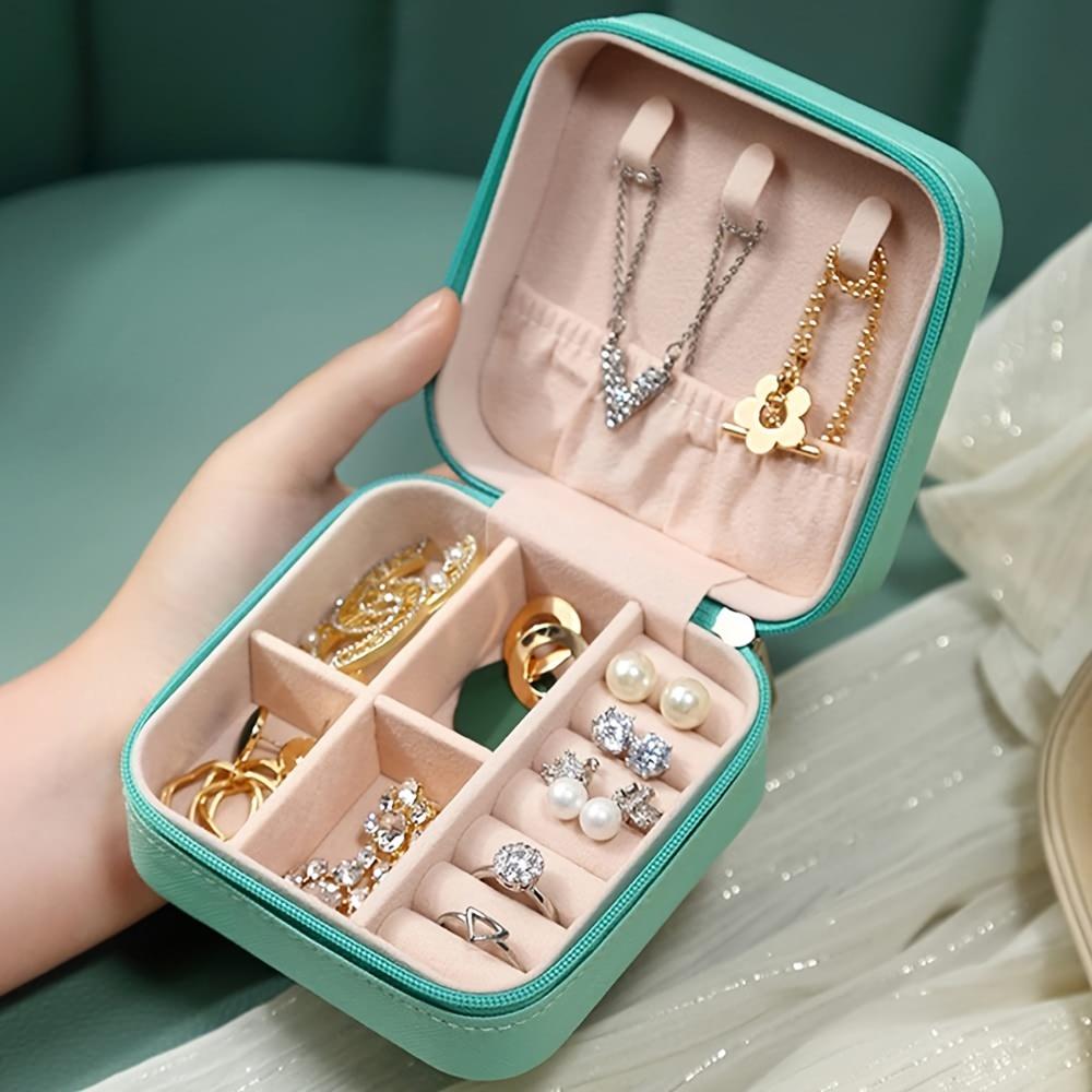 1PC Mini Portable Jewelry Storage Box with PU Leather Desktop Ring Roller Holder Travel Jewelry Box Is Suitable for Earring Rings and Accessories.