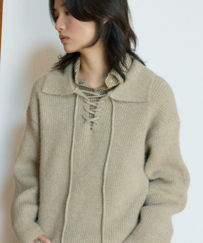 WIOE String Collar Knit Pullover_Beige