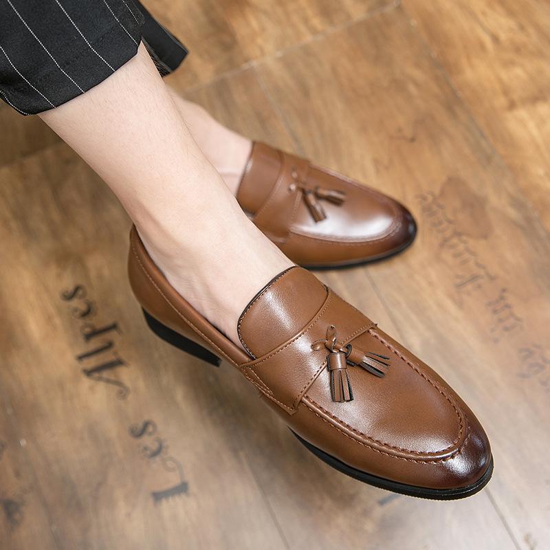 

2025 new spring small leather shoes men s business dress pointed British style trend casual leather shoes 44 коричневий