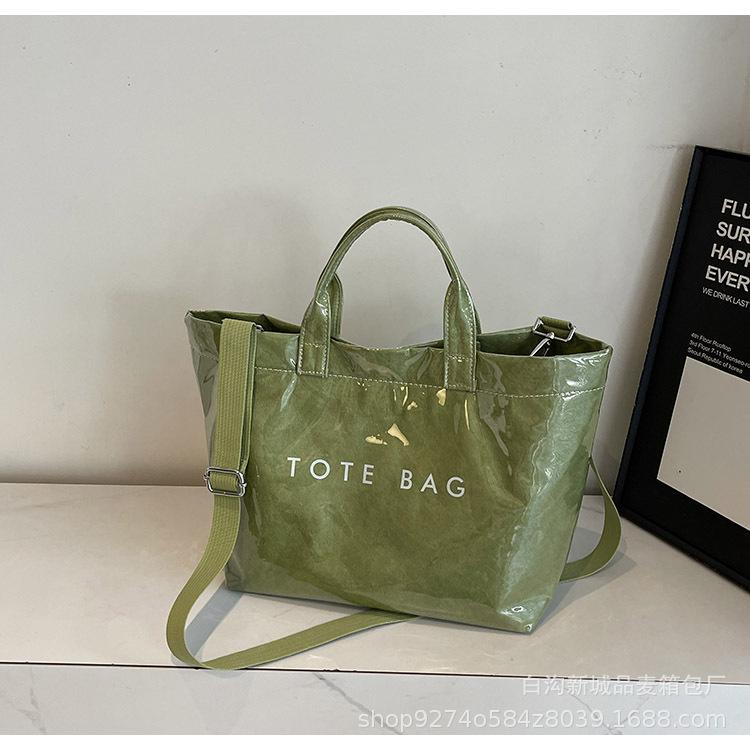 

Tote bag large capacity bag 2025 new women s bag fashion high sense versatile portable retro commuter bag зелёный