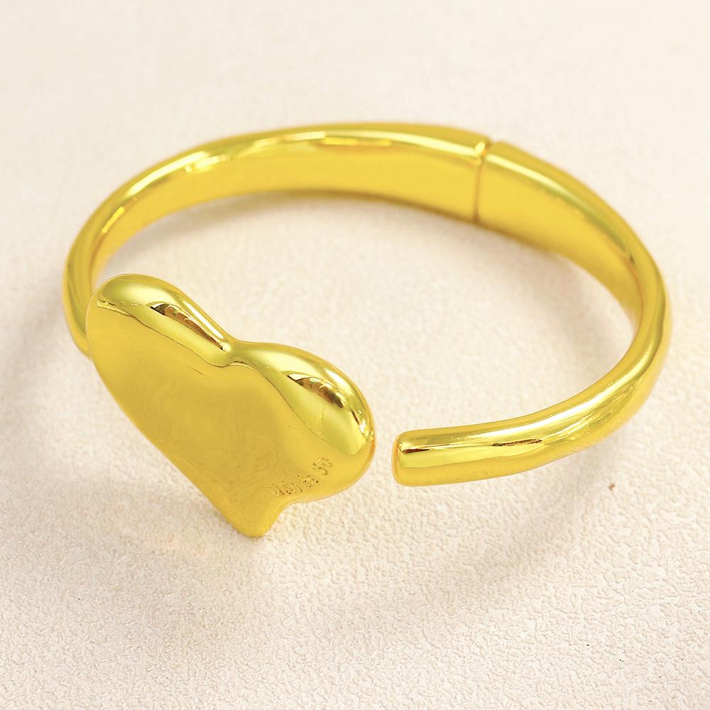 UNOde50 2026 Bestseller: High-Quality Evil Eye Bracelet for Women