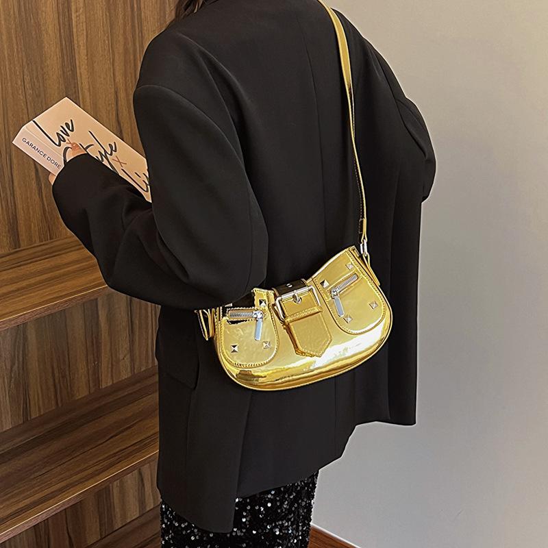 Women's bag fresh and sweet style personalized laser rivet women's armpit bag new commuter travel shoulder messenger bag