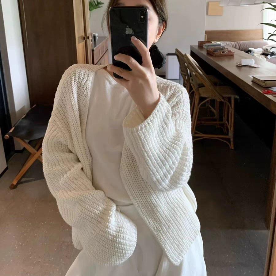 Women's Early Spring V-Neck French Style Lantern Sleeve Cardigan