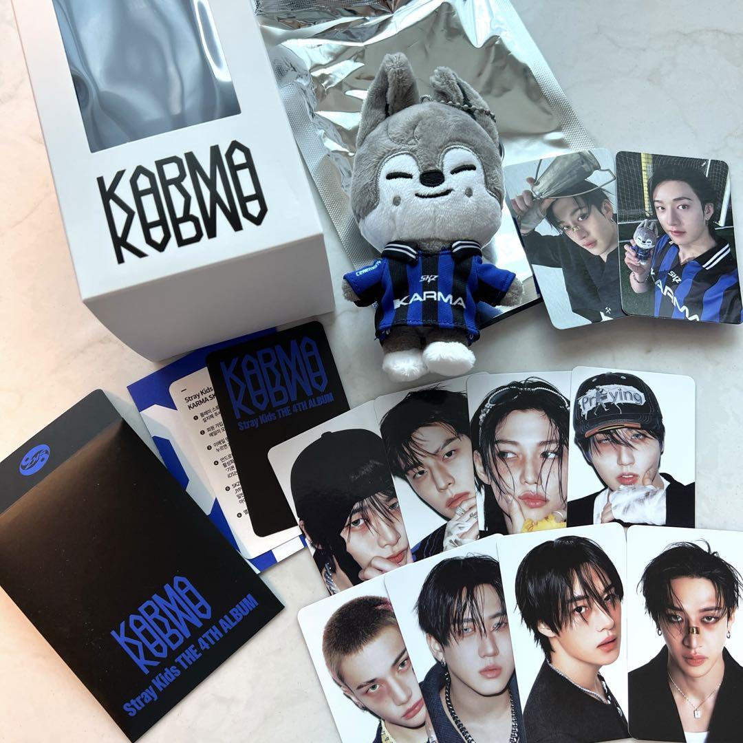 

[Б/В] Stray Kids KARMA Поп-ап SKZOO Комплект Бан Чан