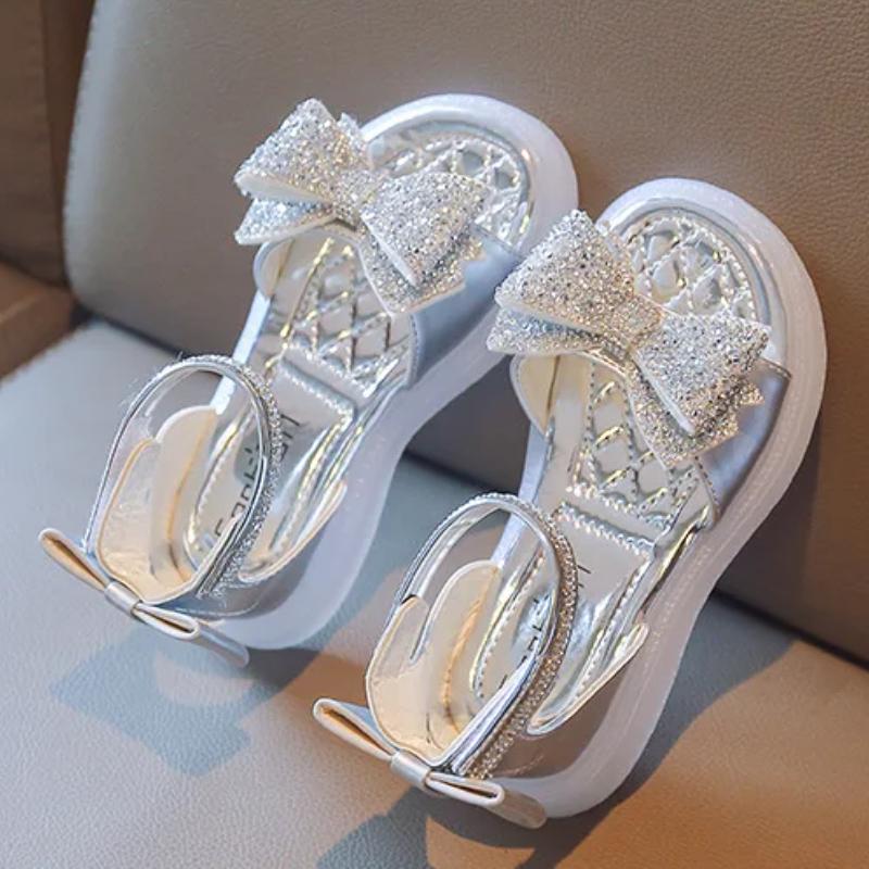 

Сандалии принцессы для девочек, новые летние детские туфли с блестящими стразами и бантом, модные нескользящие детские сандалии на плоской подошве, ботинки G05283 32