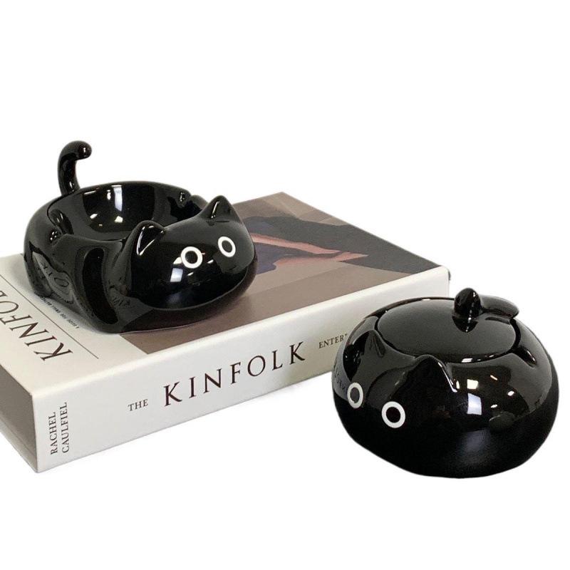 Charming Ceramic Ashtray: Stylish Ornament for Office or Living Room