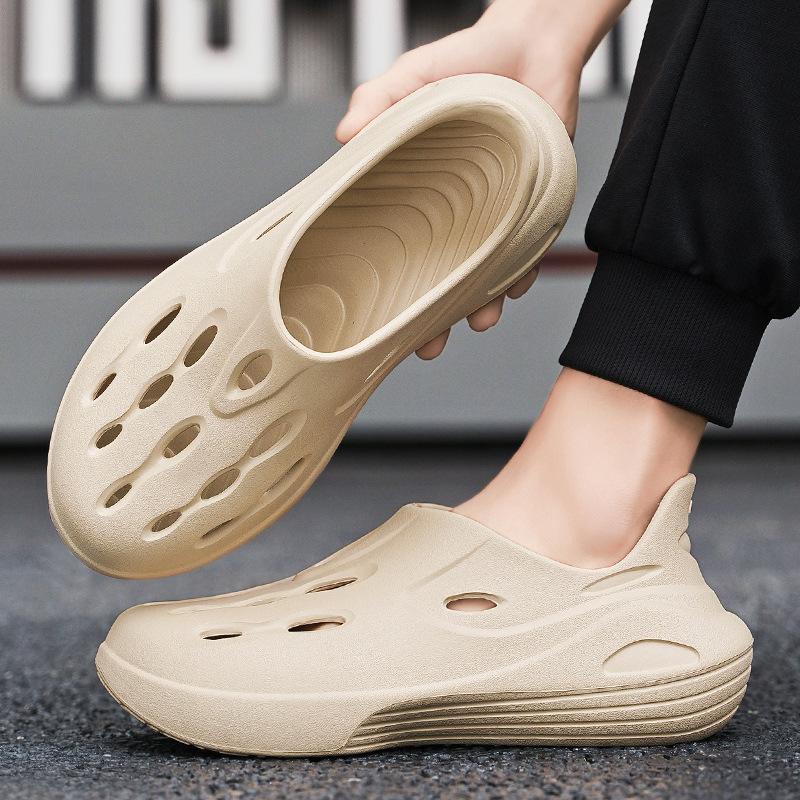 EVA Coconut Hole Shoes Men's Bag Head Breathable Sandals Fashion Beach Non-slip Foot Cover Breathable Cool Slippers