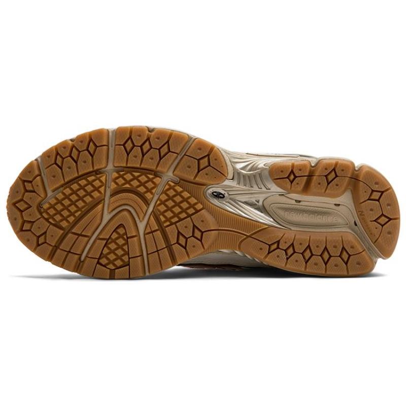 New Balance 1906R Sea Salt True Red Sneakers M1906RO