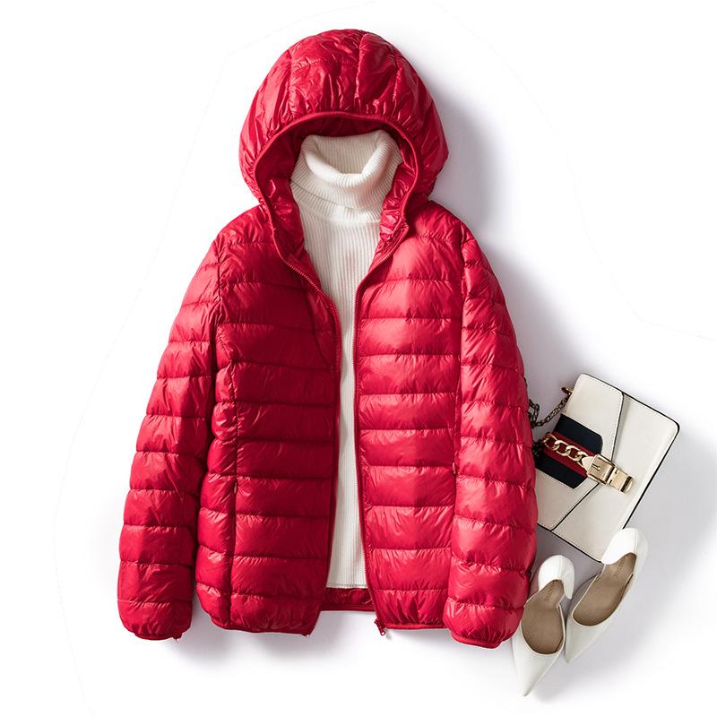 2024 Winter neue leichte Daunenjacke Damen mit Kapuze kurze Damen große Größe weiße Entendaunen Damenjacke Damenbekleidung