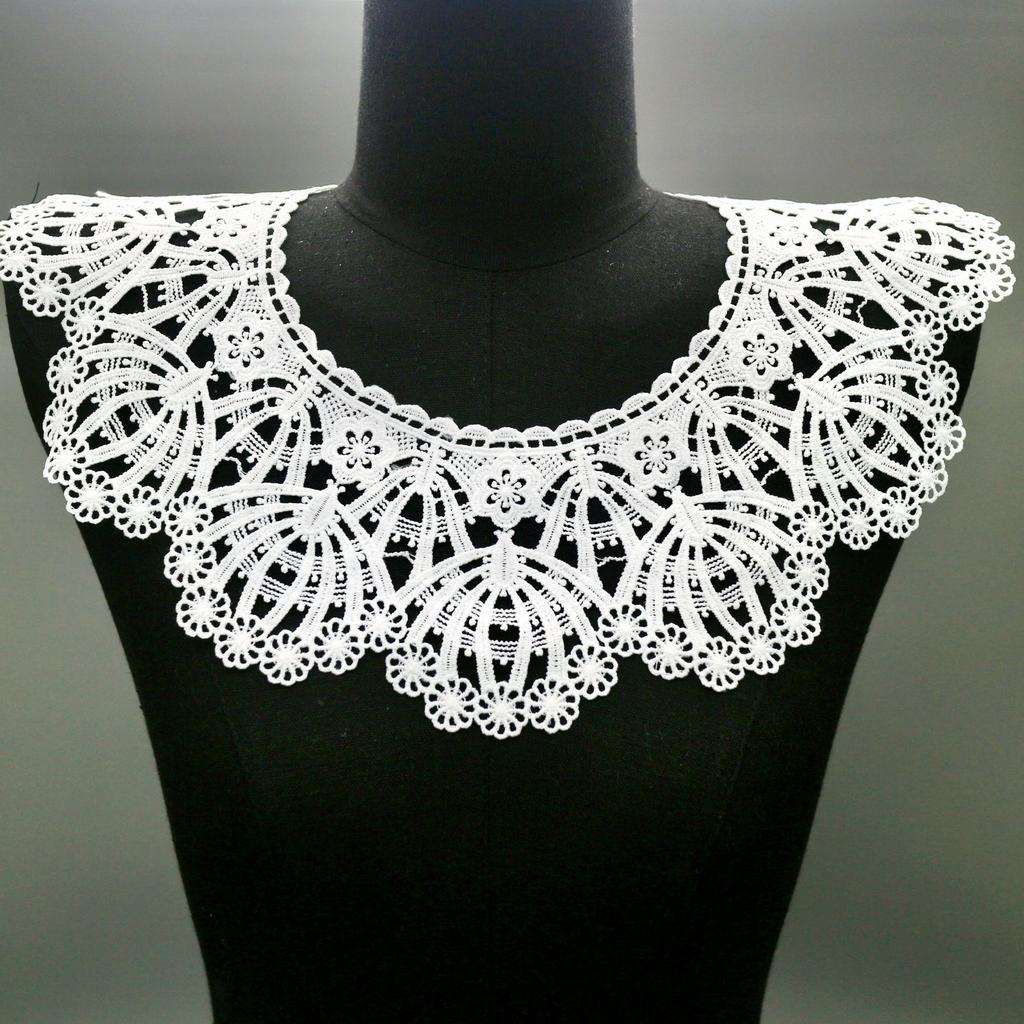 Kreis Milchsilk Wasserlöslicher Kragen, Hohl Sexy Spitze Handgemachter Kragen Damen Falscher Kragen Zubehör