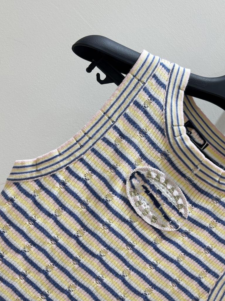 Gestreiftes ärmelloses Stricktop mit Stickerei für Frühling/Sommer