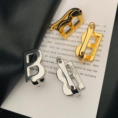 Orecchini a polsino geometrici con lettera B in ottone giallo 14K - Orecchini eleganti e lussuosi da donna