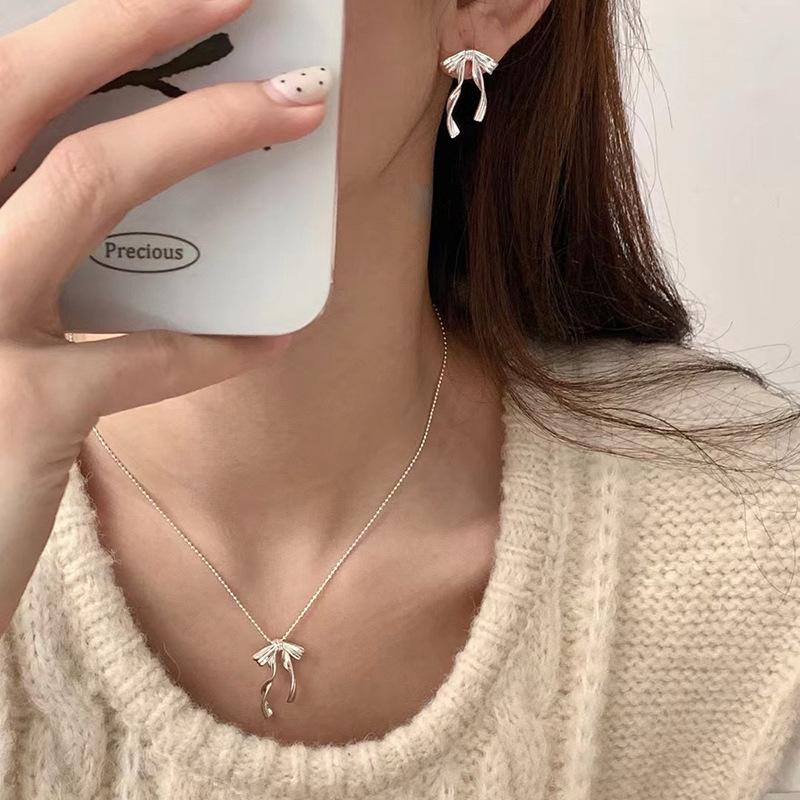 Bow Tassel Earrings Female Fashion Light Luxury Niche Design Senior Sense Earrings Vintage Personalized Minimalist Ladies Accessories Elegant Jewelry