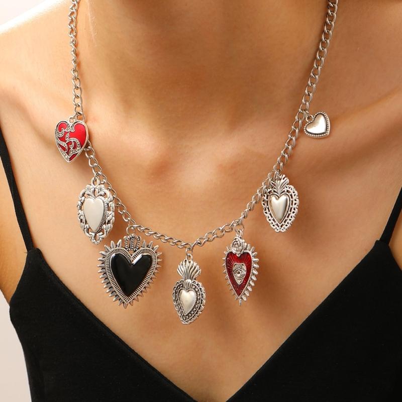 Fashionable Gothic Chunkies Chain Necklace With Flaming Heart Charm and Evil Eyes Pendant for Halloween Jewelry